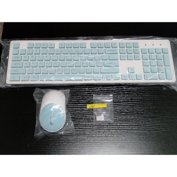 Wireless Full Size Keyboard & Mouse Set Ergonomic Design 2.4GHz Connection - Picture 2 of 15